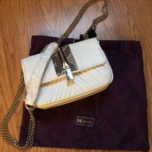 ⭐️NWOT Leather Handbag w/Chain Strap⭐️